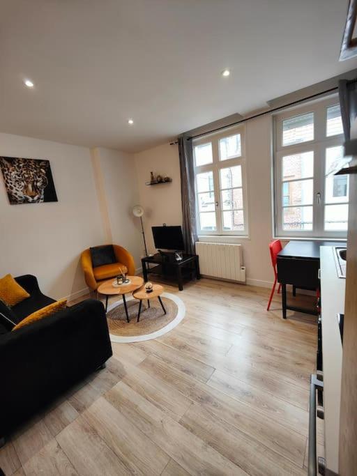 La Feline - Duplex - Vieux Valenciennes - Familial Apartment ภายนอก รูปภาพ