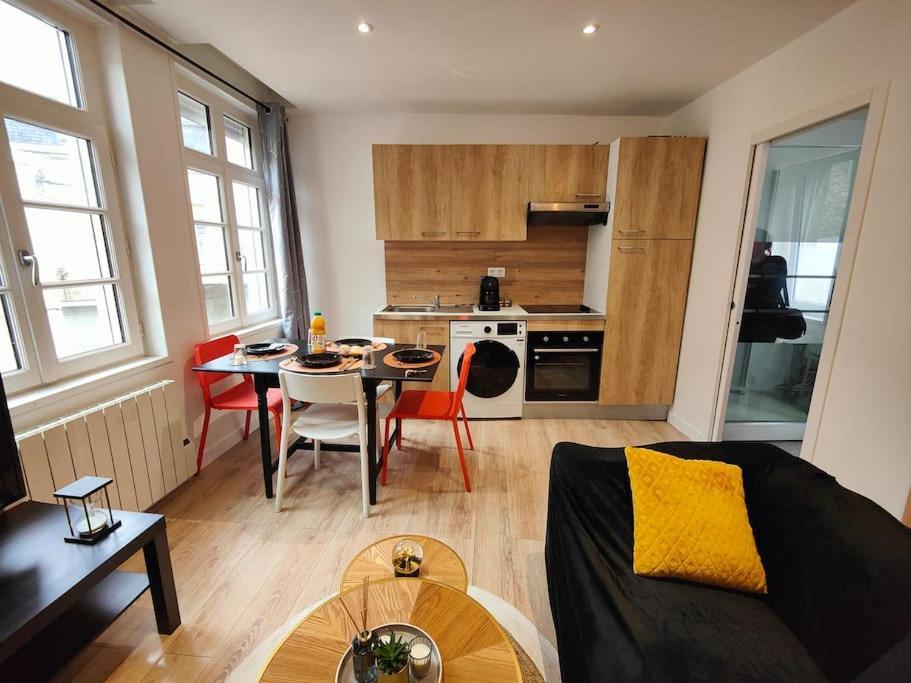 La Feline - Duplex - Vieux Valenciennes - Familial Apartment ภายนอก รูปภาพ