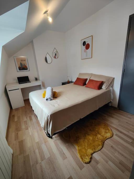 La Feline - Duplex - Vieux Valenciennes - Familial Apartment ภายนอก รูปภาพ